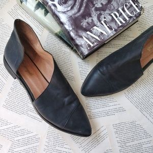 FREE PEOPLE Royale Leather Pointed Toe Flats 42